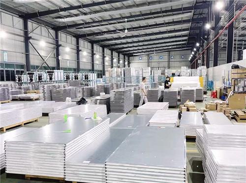 陶衛(wèi)快訊|緊急馳援,領和整體衛(wèi)浴助力香港方艙醫(yī)院項目建設。